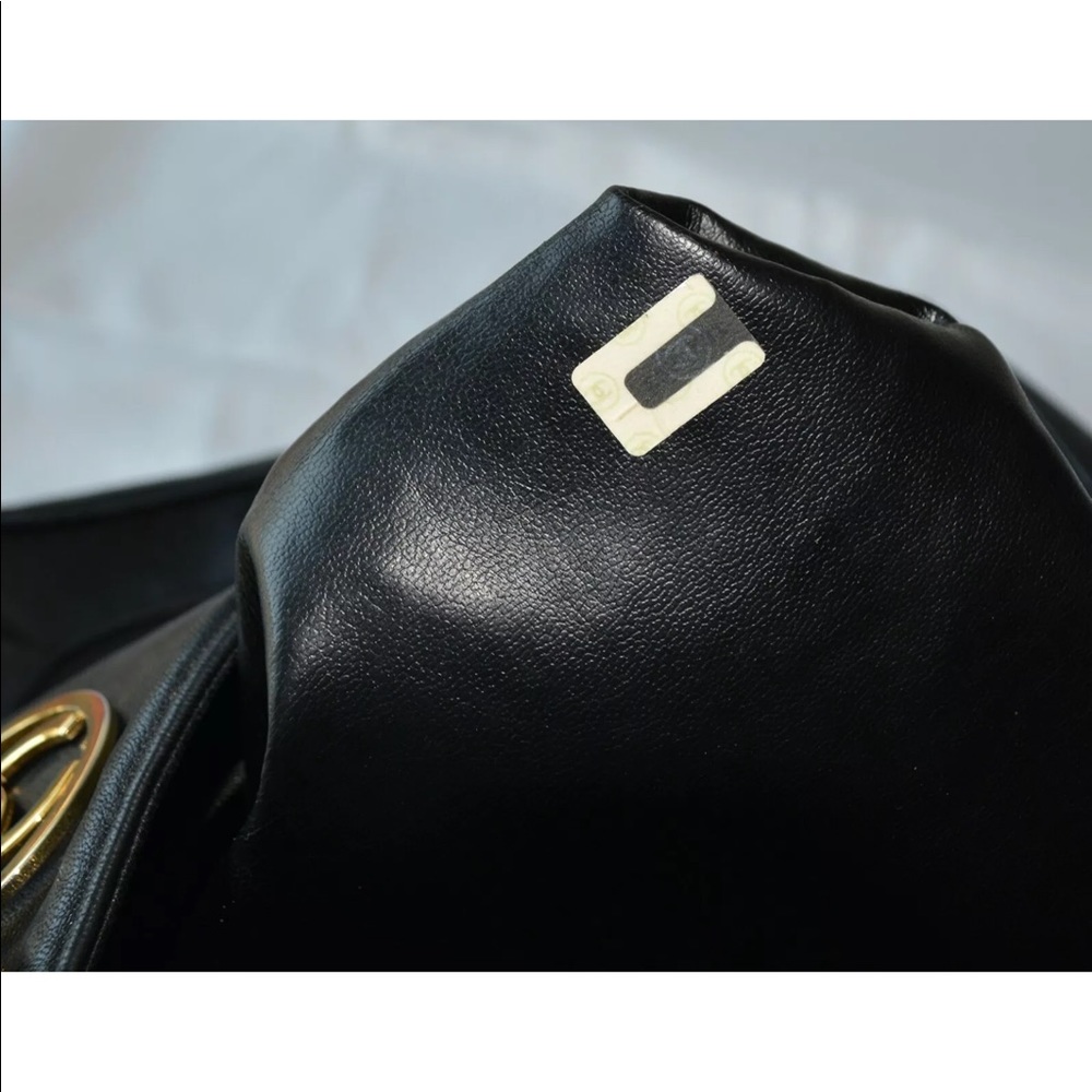 💎LARGE RARE💎CHANEL RARE HOBO LEATHER - Picture 8 of 11